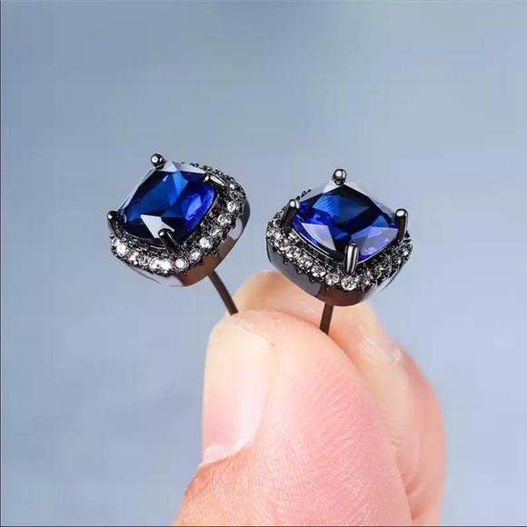 New Luxury Square Blue Zircon Crystal - Picture 2 of 6